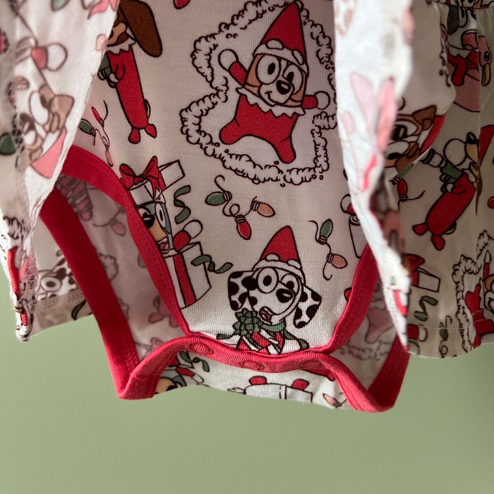 Charlie’s Project Little Snuggles Bamboo Twirl Bodysuit - Bluey Christmas - NWT - Picture 3 of 6